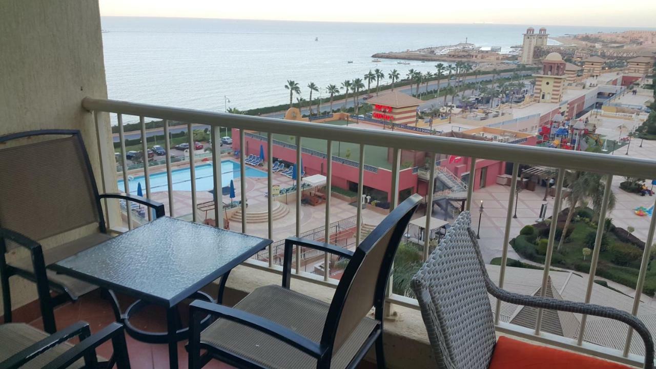 Apartment In Porto El Sokhna Families Only アインソフナ エクステリア 写真